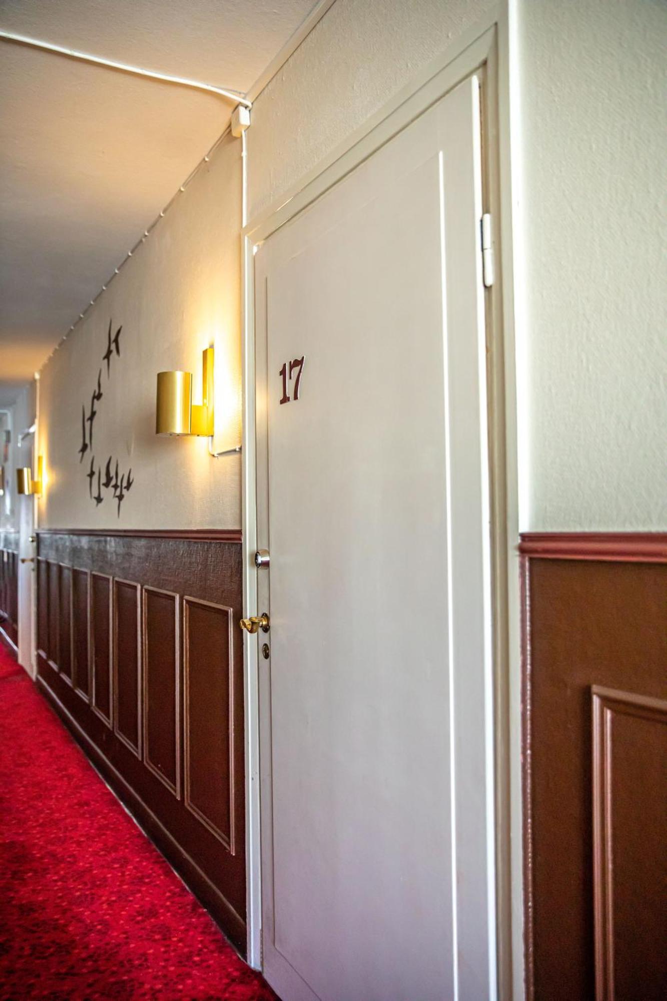 Saga Hotell Borlange Exterior photo